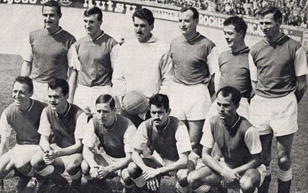 Journal anniversaire l'équipe 1953 STADE DE REIMS